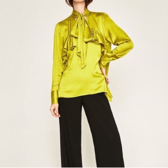 Zara Chartreuse Satin Blouse with bow size XS - Picture 2 of 7